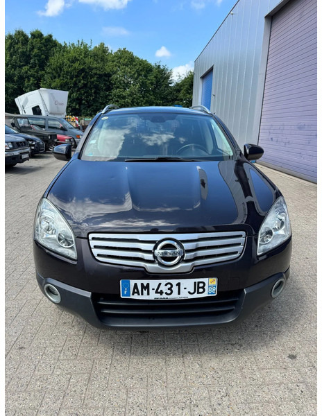 Nissan QASHQAI+2 **DCI-AIRCO-7SEATS** - Voiture: photos 2 Nissan QASHQAI+2 **DCI-AIRCO-7SEATS** - Voiture: photos 2