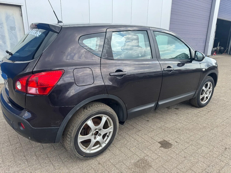Nissan QASHQAI **DIESEL-AIRCO** - SUV: photos 4 Nissan QASHQAI **DIESEL-AIRCO** - SUV: photos 4