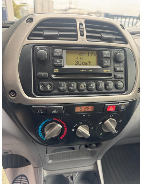 Voiture Toyota RAV4 **PETROL-AIRCO**: photos 11 Voiture Toyota RAV4 **PETROL-AIRCO**: photos 11