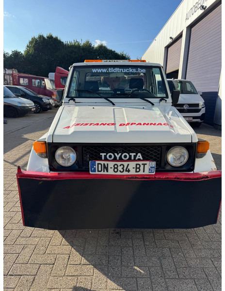 Toyota Land Cruiser **RECOVERY TRUCK-WINCH** - Véhicule utilitaire: photos 2 Toyota Land Cruiser **RECOVERY TRUCK-WINCH** - Véhicule utilitaire: photos 2