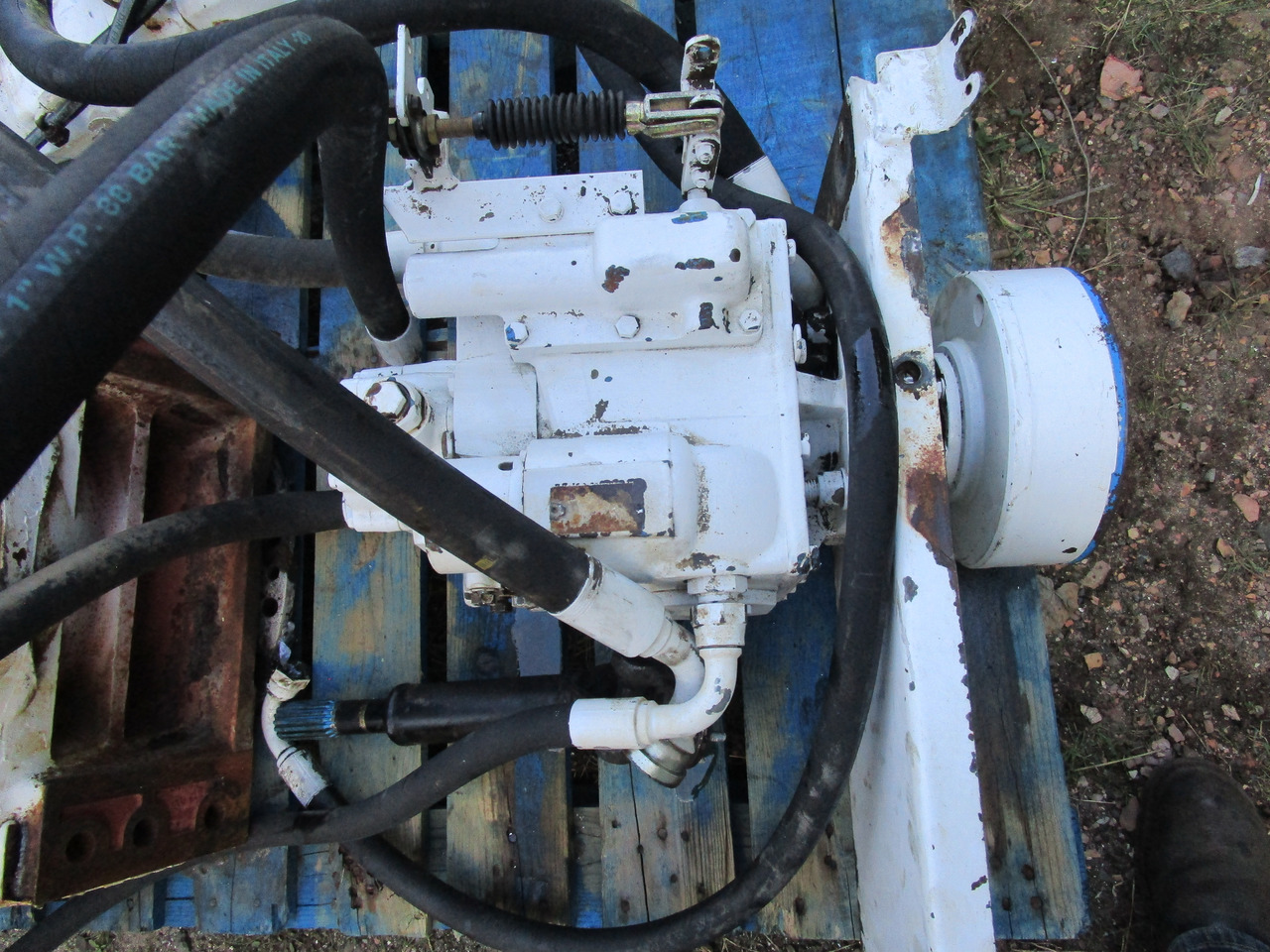 CONCRETE MIXER DRIVELINE & GEARBOX COMPLETE - Boîte de vitesse pour Véhicule de voirie/ Spécial: photos 2 CONCRETE MIXER DRIVELINE & GEARBOX COMPLETE - Boîte de vitesse pour Véhicule de voirie/ Spécial: photos 2