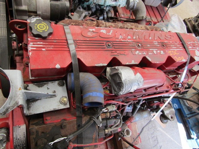 CUMMINS ISC 300 8.2 ENGINE ONLY 20,000KM (EX FIRE SERVICE) - Moteur pour Camion: photos 3 CUMMINS ISC 300 8.2 ENGINE ONLY 20,000KM (EX FIRE SERVICE) - Moteur pour Camion: photos 3