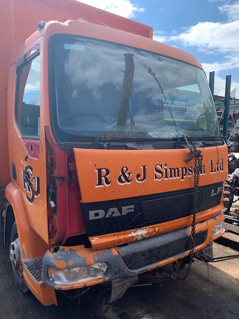 DAF LF 45 2005 BREAKING FOR SPARES - Camion: photos 1 DAF LF 45 2005 BREAKING FOR SPARES - Camion: photos 1
