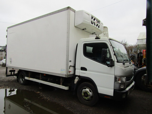 MITSUBISHI FUSO REFRIDGERATED TRUCK 2013 FOR BREAKING - Camion: photos 1 MITSUBISHI FUSO REFRIDGERATED TRUCK 2013 FOR BREAKING - Camion: photos 1