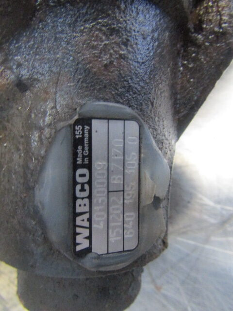 DAF LF 14T FRONT O/S BRAKE CALIPER - Pièces de frein pour Camion: photos 2 DAF LF 14T FRONT O/S BRAKE CALIPER - Pièces de frein pour Camion: photos 2