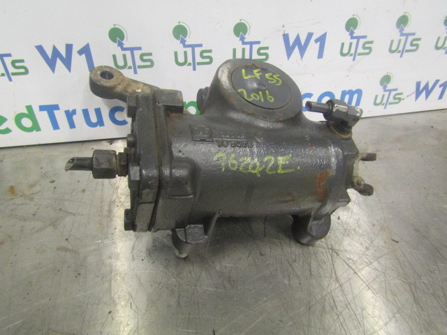 DAF LF 220 EURO 6 STEERING BOX P/NO ZF95242E - Commande de gouvernail pour Camion: photos 1 DAF LF 220 EURO 6 STEERING BOX P/NO ZF95242E - Commande de gouvernail pour Camion: photos 1