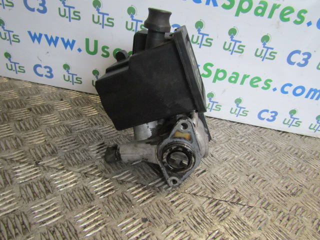 DAF LF 45 EURO 5 POWER STEERING PUMP ZF 066940/7684900111 - Commande de gouvernail pour Camion: photos 1 DAF LF 45 EURO 5 POWER STEERING PUMP ZF 066940/7684900111 - Commande de gouvernail pour Camion: photos 1