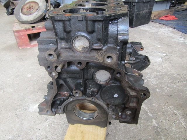 ISUZU 4JJ1 STD BLOCK - Moteur et pièces pour Camion: photos 2 ISUZU 4JJ1 STD BLOCK - Moteur et pièces pour Camion: photos 2