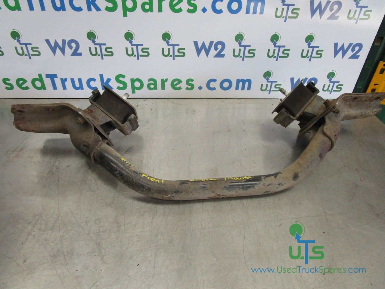ISUZU N75 190 FRONT ENGINE MOUNTINGS AND CRADLE - Moteur et pièces pour Camion: photos 1 ISUZU N75 190 FRONT ENGINE MOUNTINGS AND CRADLE - Moteur et pièces pour Camion: photos 1