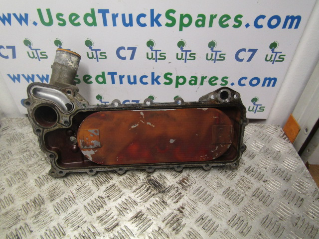 ISUZU N75 4HK1 EURO 5 OIL COOLER & HOUSING - Moteur et pièces pour Camion: photos 2 ISUZU N75 4HK1 EURO 5 OIL COOLER & HOUSING - Moteur et pièces pour Camion: photos 2