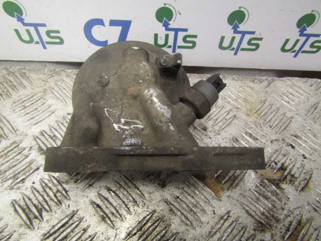 ISUZU N75 4HK1 EURO 5 OIL FILTER HOUSING - Moteur et pièces pour Camion: photos 2 ISUZU N75 4HK1 EURO 5 OIL FILTER HOUSING - Moteur et pièces pour Camion: photos 2