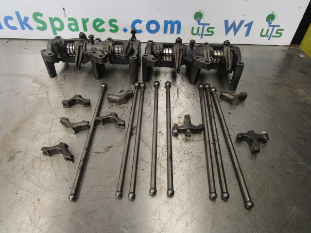 MAN TGL 7.5T ROCKER SHAFT & PUSHROD P/NO 51.04202-3083 - Moteur et pièces pour Camion: photos 4 MAN TGL 7.5T ROCKER SHAFT & PUSHROD P/NO 51.04202-3083 - Moteur et pièces pour Camion: photos 4