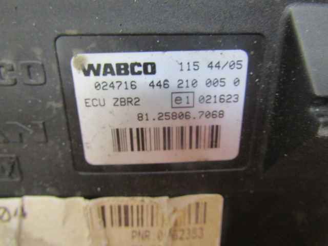 MAN TGL ECU WABCO P/NO 446 210 0050 - Bloc de gestion pour Camion: photos 2 MAN TGL ECU WABCO P/NO 446 210 0050 - Bloc de gestion pour Camion: photos 2
