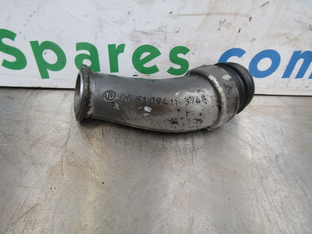 MAN TGM 340 D0836 INTERCOOLER PIPE P/NO 51.09411.3748 - Moteur et pièces pour Camion: photos 1 MAN TGM 340 D0836 INTERCOOLER PIPE P/NO 51.09411.3748 - Moteur et pièces pour Camion: photos 1