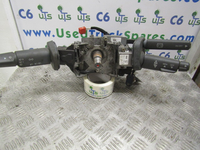 MAN TGM/TGL STEERING COLUMN & STALKS - Commande de gouvernail pour Camion: photos 1 MAN TGM/TGL STEERING COLUMN & STALKS - Commande de gouvernail pour Camion: photos 1