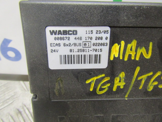 MAN TGM/TGS 6X2 ECAS CONTROL UNIT 81.25811.7015 - Bloc de gestion pour Camion: photos 2 MAN TGM/TGS 6X2 ECAS CONTROL UNIT 81.25811.7015 - Bloc de gestion pour Camion: photos 2