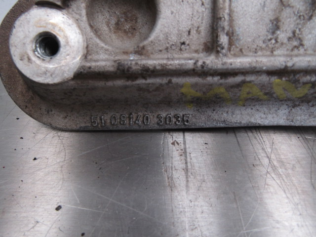 MAN TGS/TGX D2066 INTERCOOLER PIPE BRACKET P/NO 51-08140-3035 - Moteur et pièces pour Camion: photos 2 MAN TGS/TGX D2066 INTERCOOLER PIPE BRACKET P/NO 51-08140-3035 - Moteur et pièces pour Camion: photos 2