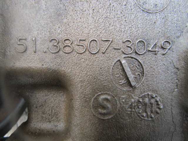 MAN TGS / TGX WATER PUMP DRIVE UNIT P/NO 51.38507-3049 - Moteur et pièces pour Camion: photos 3 MAN TGS / TGX WATER PUMP DRIVE UNIT P/NO 51.38507-3049 - Moteur et pièces pour Camion: photos 3
