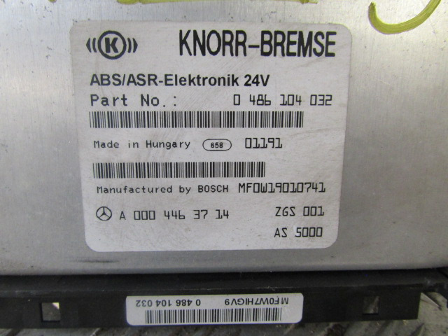 MERCEDES ATEGO ABS / ESR ECU P/NO A000 446 3714 - Bloc de gestion pour Camion: photos 2 MERCEDES ATEGO ABS / ESR ECU P/NO A000 446 3714 - Bloc de gestion pour Camion: photos 2
