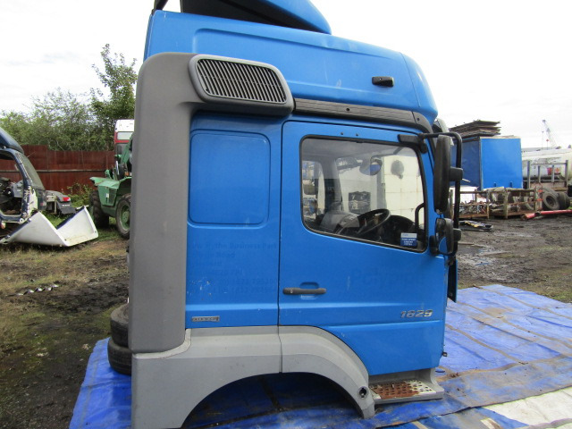 MERCEDES AXOR CAB EX 2012 - Cabine pour Camion: photos 5 MERCEDES AXOR CAB EX 2012 - Cabine pour Camion: photos 5