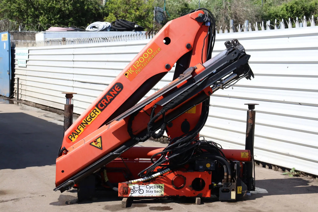 PALFINGER PK12000 KNUCKLEBOOM LOADER CRANE (2009) - Grue auxiliaire: photos 1 PALFINGER PK12000 KNUCKLEBOOM LOADER CRANE (2009) - Grue auxiliaire: photos 1