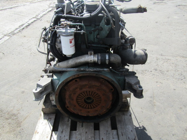 PERKINS AL 80880 4 CYLINDER VOLVO FLC ENGINE - Moteur pour Camion: photos 5 PERKINS AL 80880 4 CYLINDER VOLVO FLC ENGINE - Moteur pour Camion: photos 5