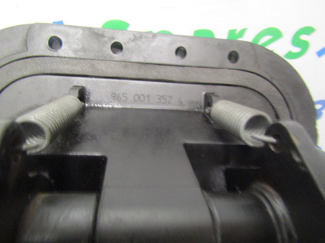 RENAULT MIDLUM DCI PEDAL BOX INC BRAKE VALVE + CLUTCH CYLINDER - Cabine et intérieur pour Camion: photos 2 RENAULT MIDLUM DCI PEDAL BOX INC BRAKE VALVE + CLUTCH CYLINDER - Cabine et intérieur pour Camion: photos 2