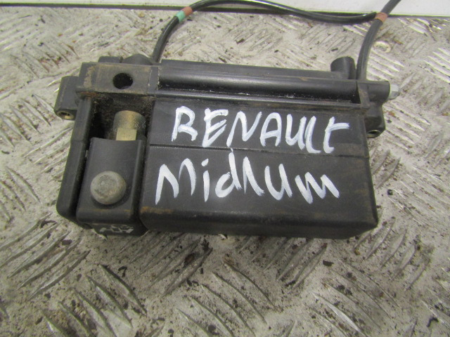 RENAULT MIDLUM DCI PTO IN CAB CONTROL - Cabine et intérieur pour Camion: photos 2 RENAULT MIDLUM DCI PTO IN CAB CONTROL - Cabine et intérieur pour Camion: photos 2