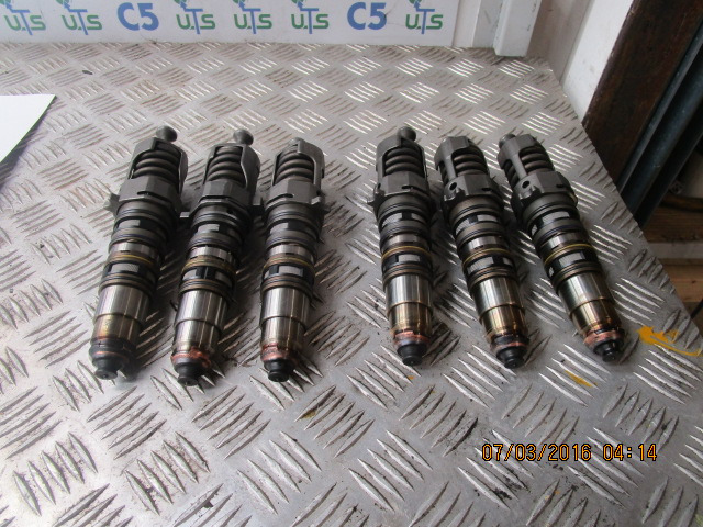 SCANIA 124 420 DC1203 INJECTORS (6) 4076912 - Préparation du carburant pour Camion: photos 1 SCANIA 124 420 DC1203 INJECTORS (6) 4076912 - Préparation du carburant pour Camion: photos 1