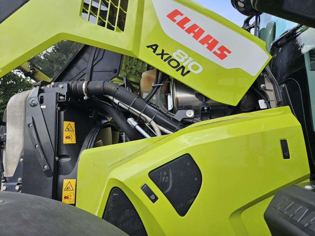 CLAAS Axion 810 CMATIC - Tracteur agricole: photos 5 CLAAS Axion 810 CMATIC - Tracteur agricole: photos 5