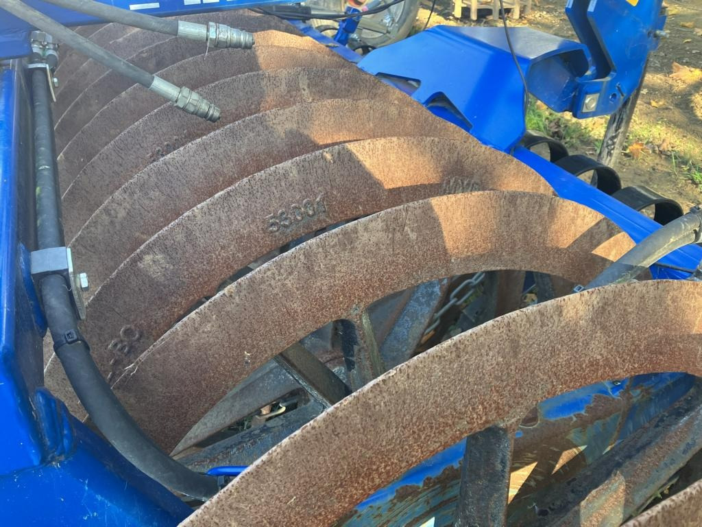 Dalbo LEVELFLEX 300 - Rouleau agricole: photos 4 Dalbo LEVELFLEX 300 - Rouleau agricole: photos 4