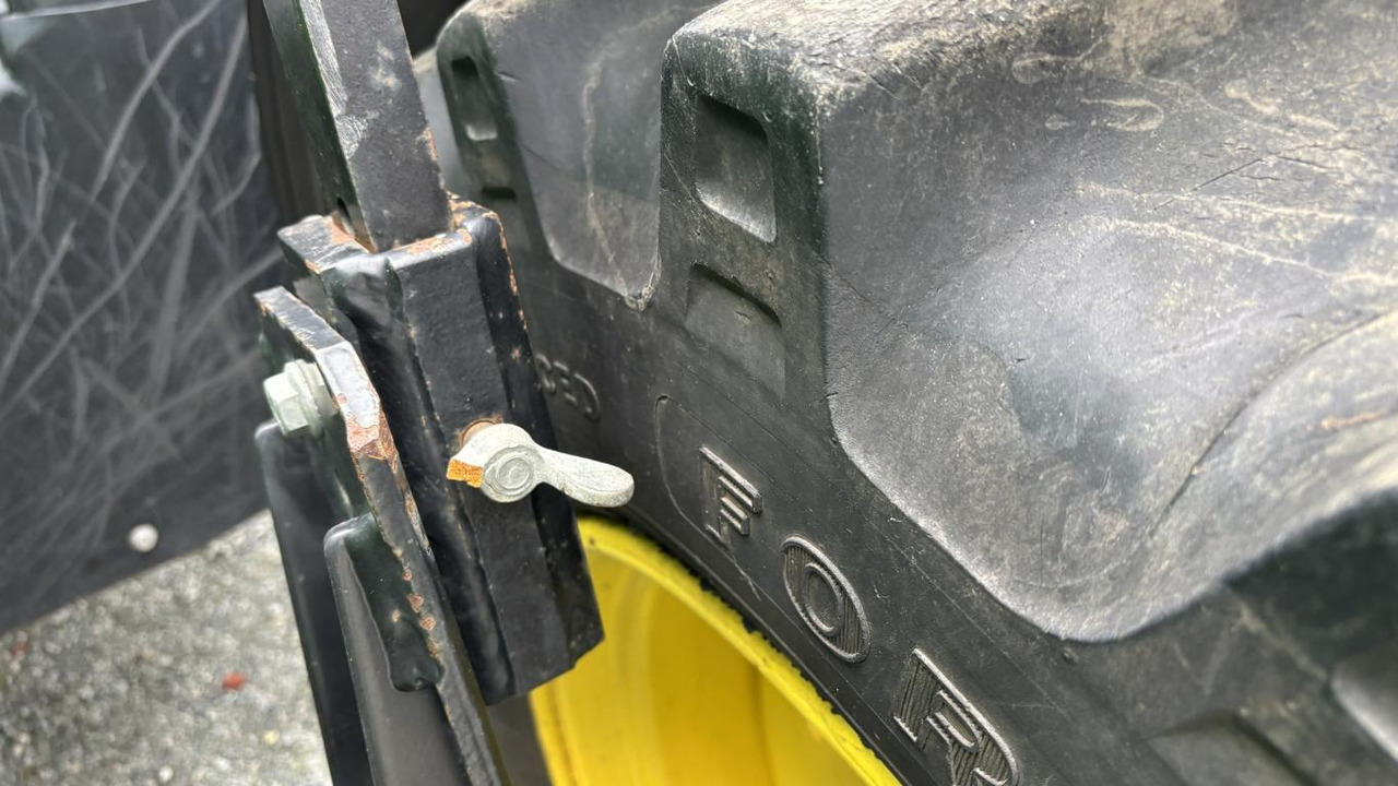 John Deere 6120M 4298L - Tracteur communal: photos 2 John Deere 6120M 4298L - Tracteur communal: photos 2