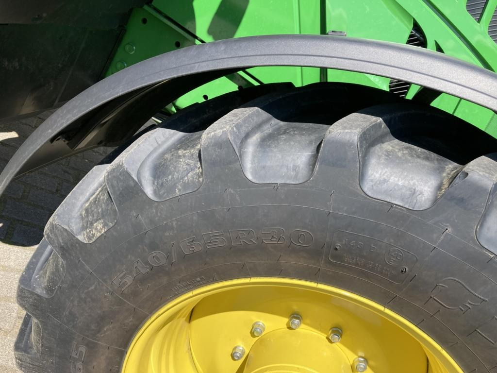 John Deere 6195M - Tracteur agricole: photos 2 John Deere 6195M - Tracteur agricole: photos 2