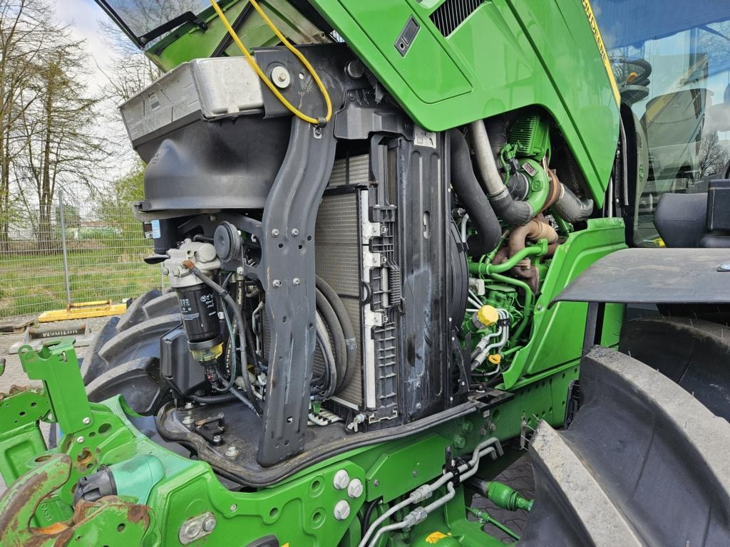 John Deere 6195R - Tracteur agricole: photos 4 John Deere 6195R - Tracteur agricole: photos 4