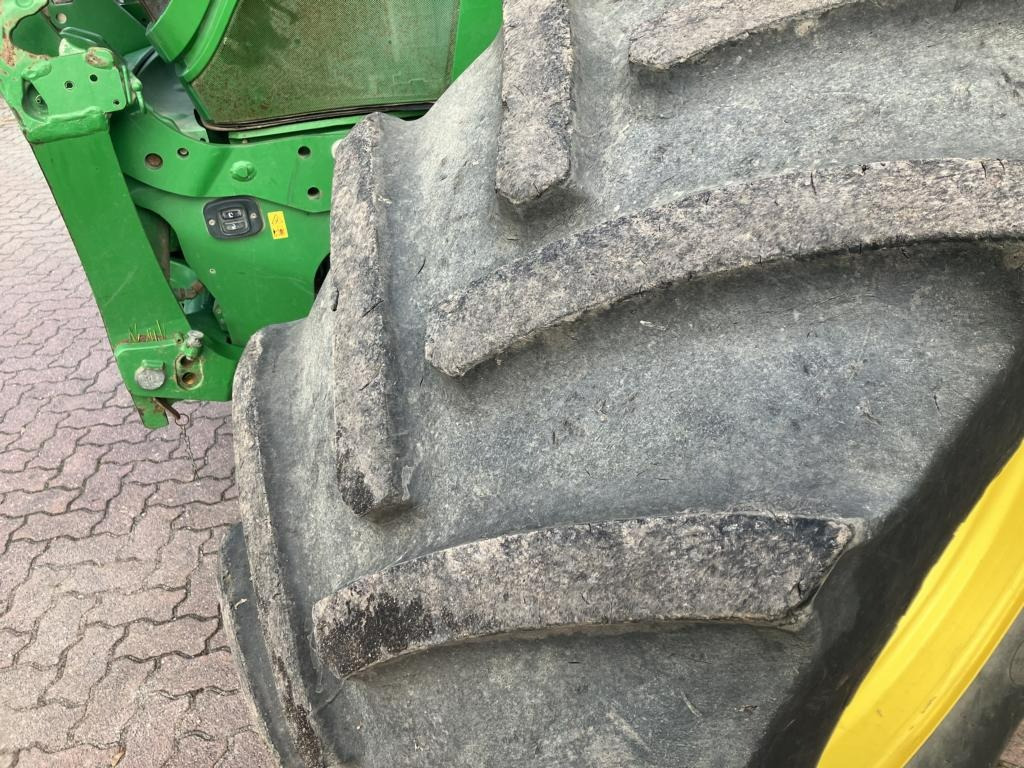 John Deere 6215R - Tracteur agricole: photos 2 John Deere 6215R - Tracteur agricole: photos 2