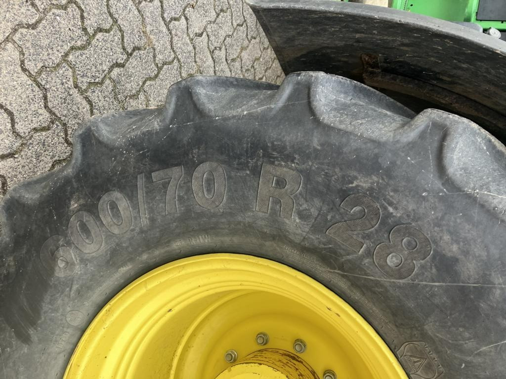 John Deere 6215R - Tracteur agricole: photos 4 John Deere 6215R - Tracteur agricole: photos 4