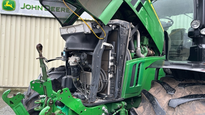 Tracteur agricole John Deere 6230 R: photos 16 Tracteur agricole John Deere 6230 R: photos 16