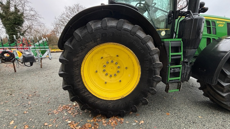 Tracteur agricole John Deere 6230 R: photos 21 Tracteur agricole John Deere 6230 R: photos 21