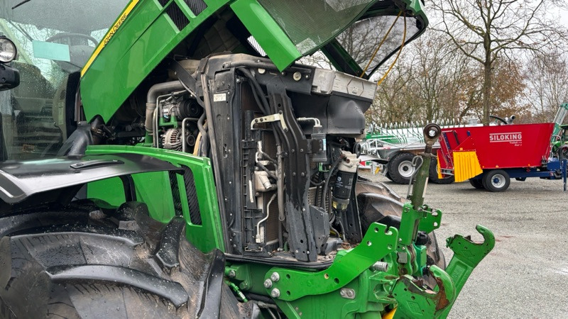 Tracteur agricole John Deere 6230 R: photos 14 Tracteur agricole John Deere 6230 R: photos 14