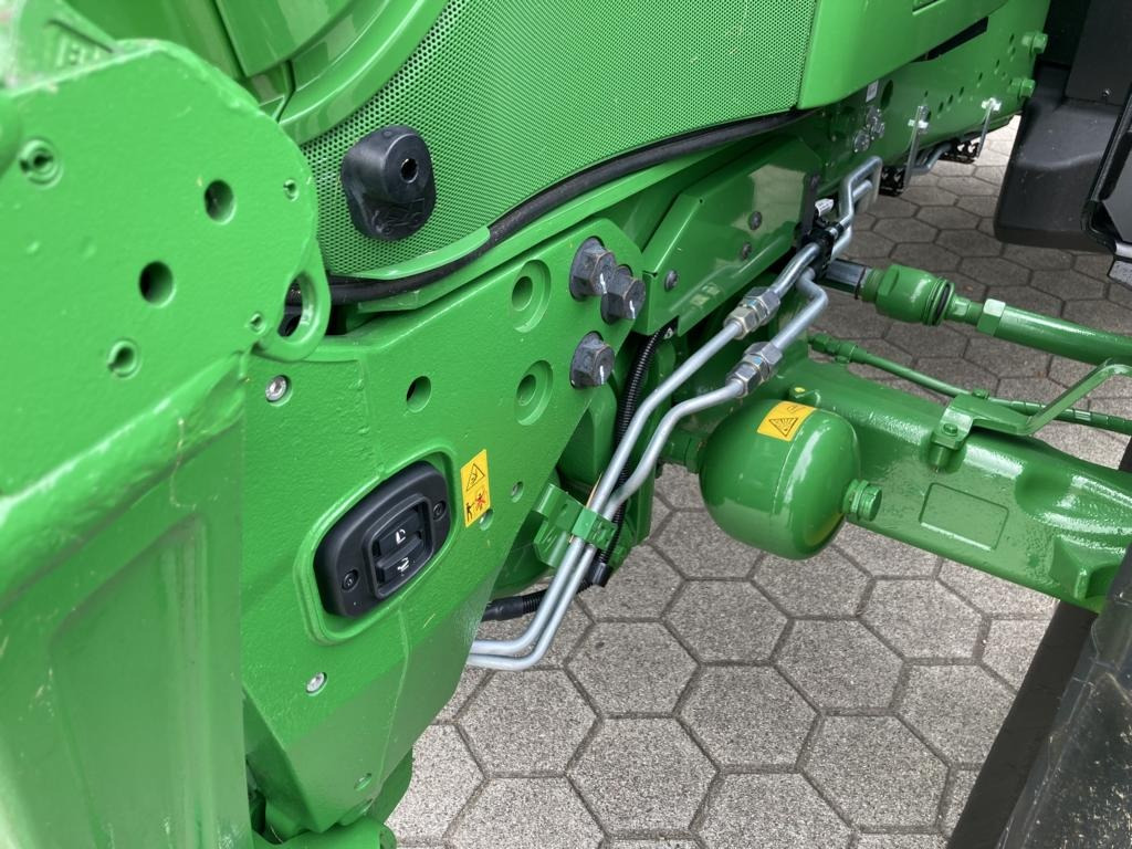 John Deere 6R145 - Tracteur agricole: photos 4 John Deere 6R145 - Tracteur agricole: photos 4