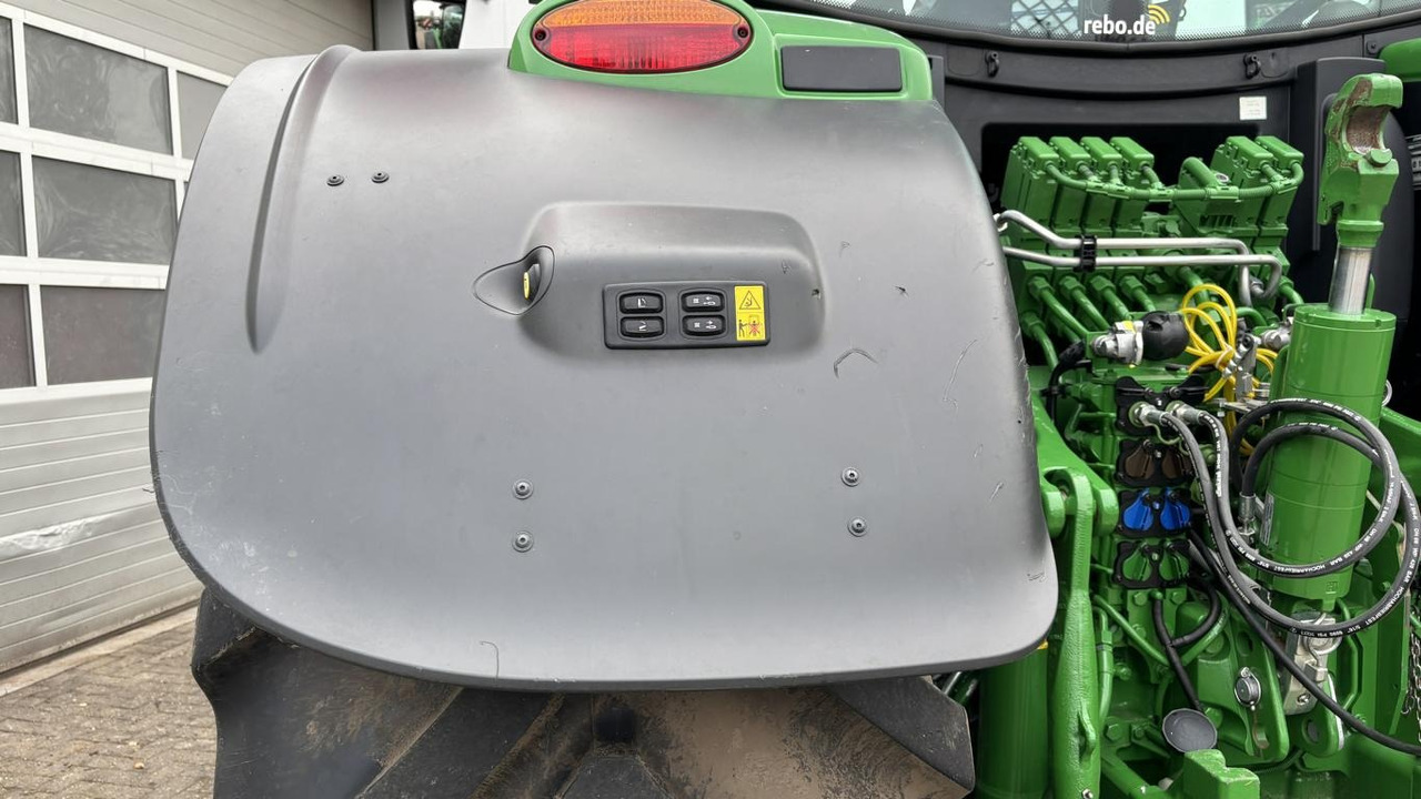 John Deere 6R215 - Tracteur agricole: photos 5 John Deere 6R215 - Tracteur agricole: photos 5
