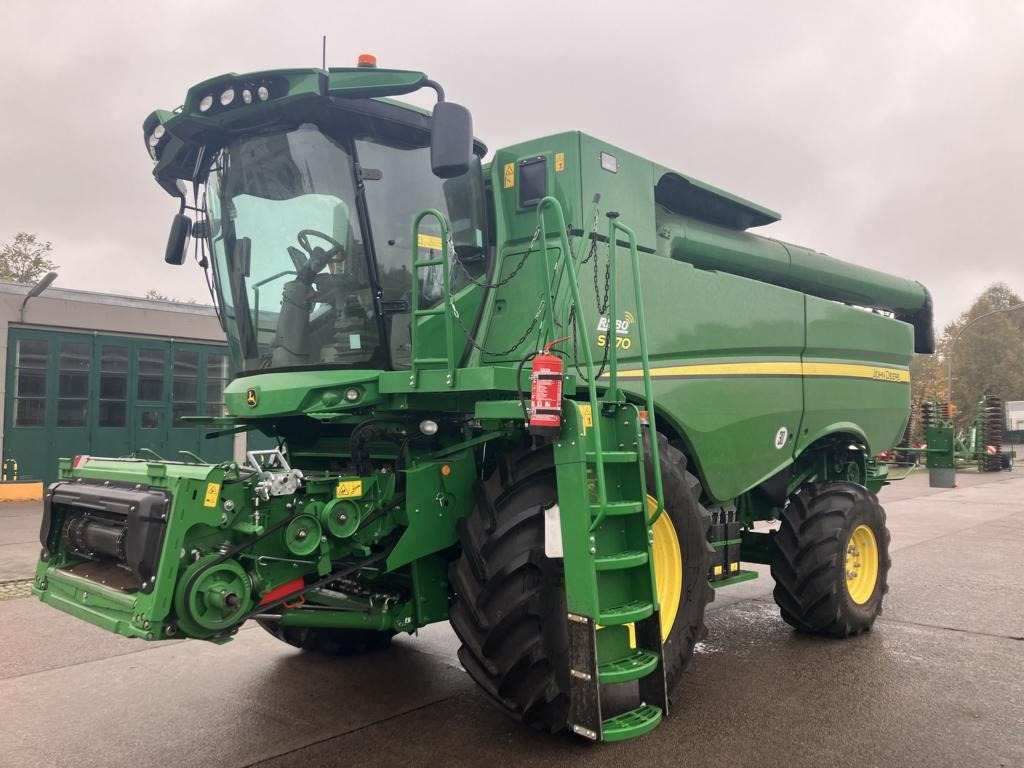 John Deere S770-MÄHDRESCHER MY2023 - Moissonneuse-batteuse: photos 1 John Deere S770-MÄHDRESCHER MY2023 - Moissonneuse-batteuse: photos 1