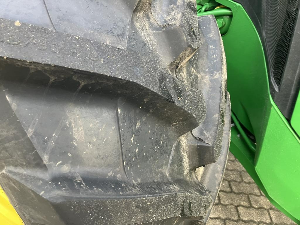 John Deere TRAKTOR 8R340 - Tracteur agricole: photos 3 John Deere TRAKTOR 8R340 - Tracteur agricole: photos 3