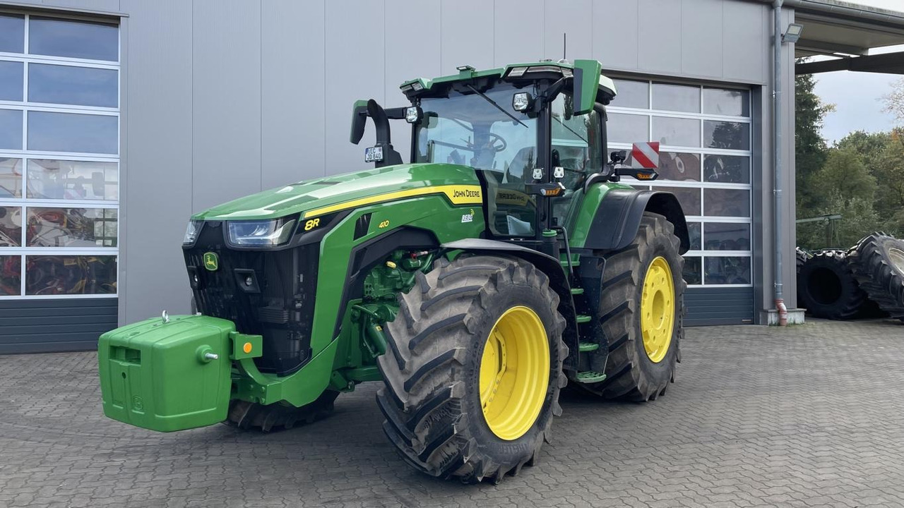 John Deere TRAKTOR 8R410 - Tracteur agricole: photos 1 John Deere TRAKTOR 8R410 - Tracteur agricole: photos 1