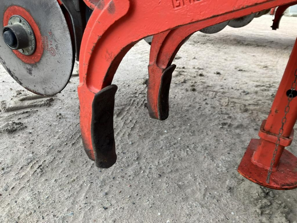 Maschio Gaspardo 8-RH - Semoir: photos 3 Maschio Gaspardo 8-RH - Semoir: photos 3