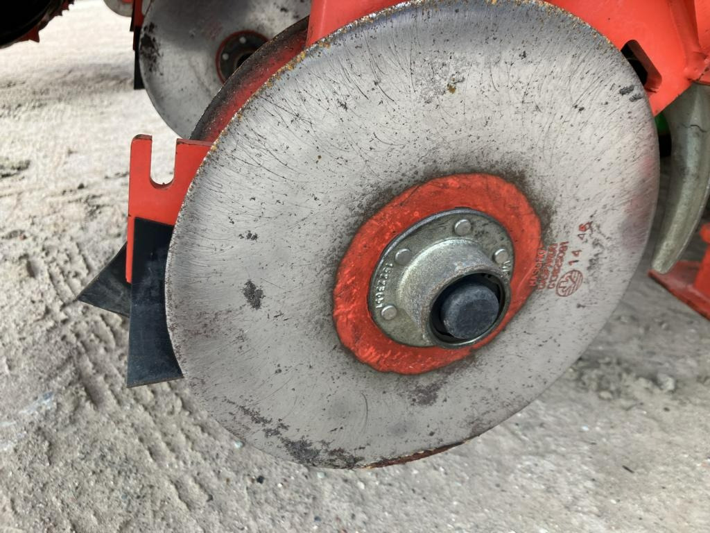 Maschio Gaspardo 8-RH - Semoir: photos 5 Maschio Gaspardo 8-RH - Semoir: photos 5