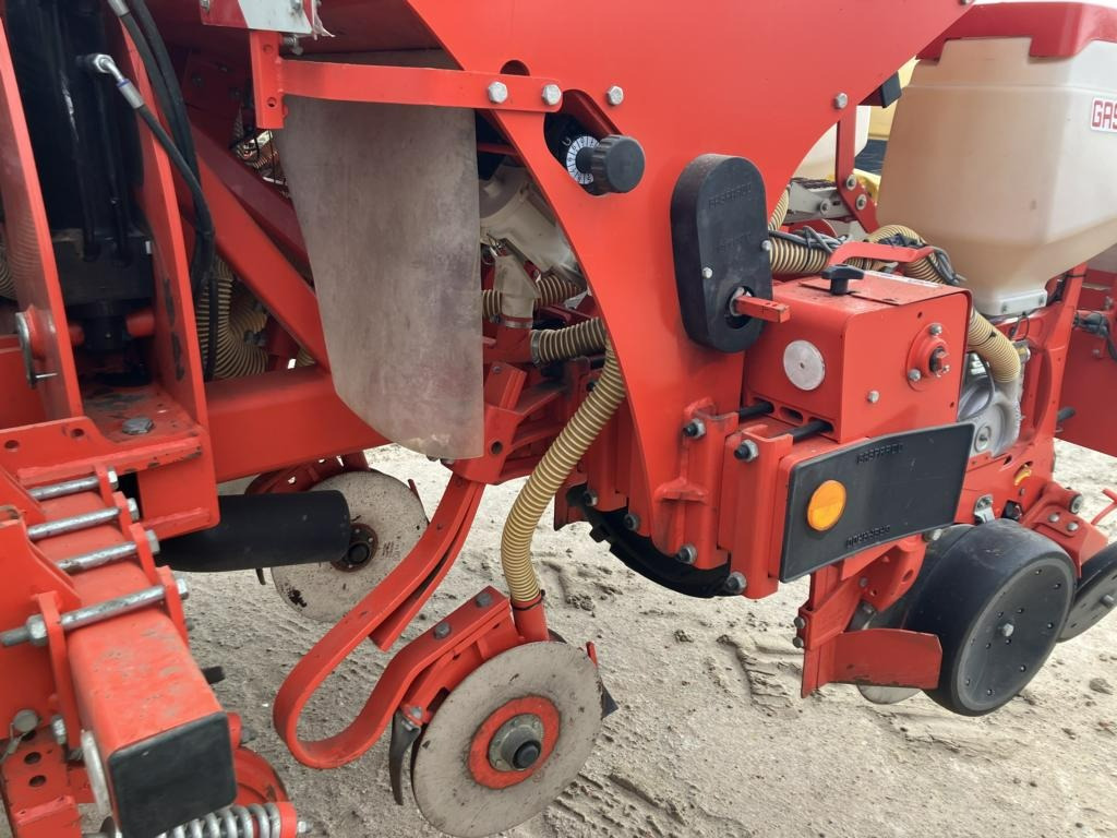 Maschio Gaspardo 8-RH - Semoir: photos 2 Maschio Gaspardo 8-RH - Semoir: photos 2