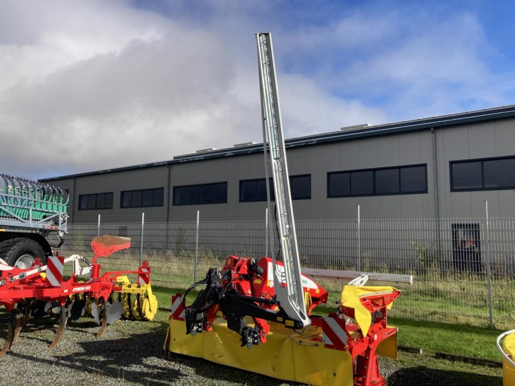 Pöttinger SENSOSAFE 300 - Faucheuse: photos 1 Pöttinger SENSOSAFE 300 - Faucheuse: photos 1