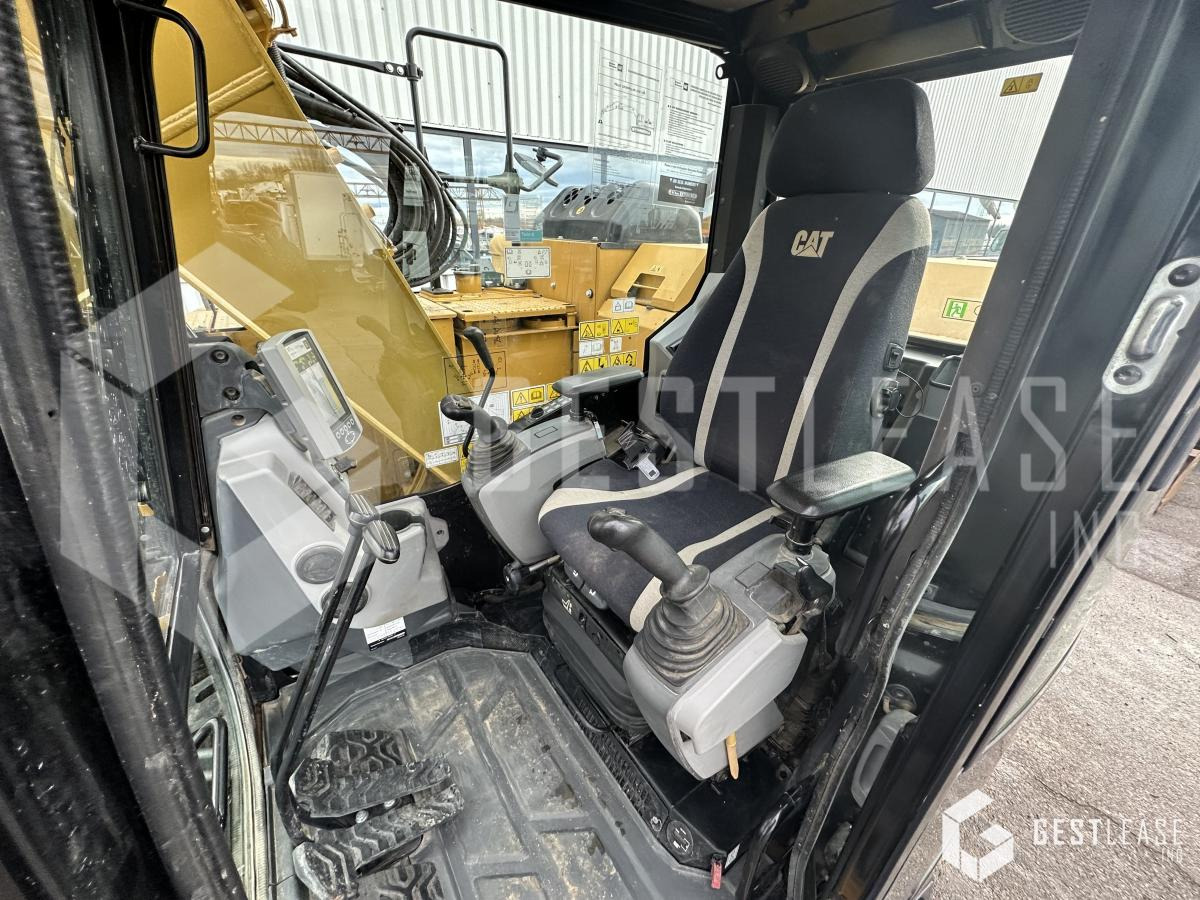 Caterpillar 315F LCR - Pelle sur chenille: photos 5 Caterpillar 315F LCR - Pelle sur chenille: photos 5