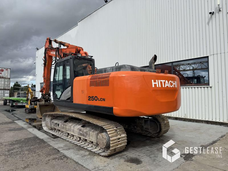 Hitachi ZX250LCN-5B - Pelle sur chenille: photos 2 Hitachi ZX250LCN-5B - Pelle sur chenille: photos 2